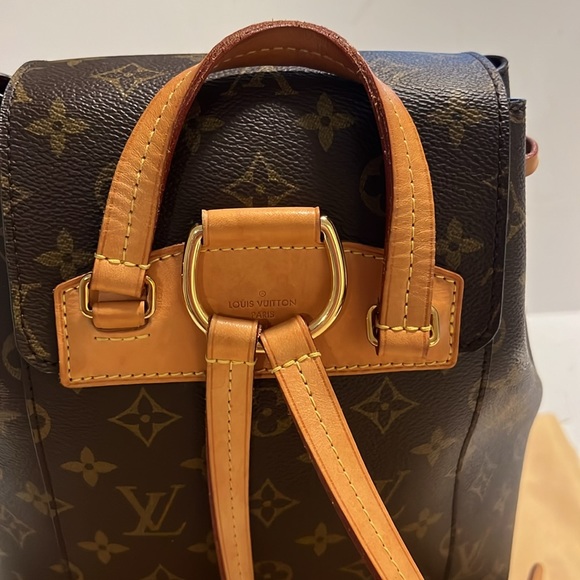 Louis Vuitton backpack - Picture 5 of 13